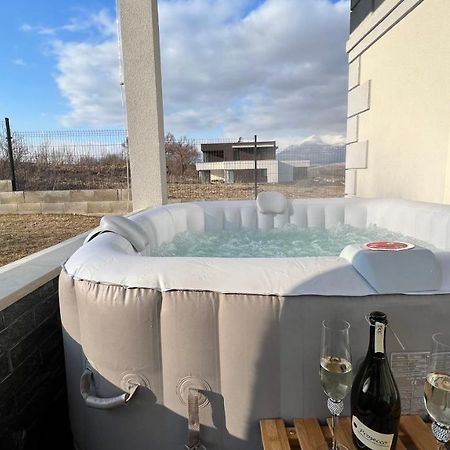 Apartmanovy Dom S Virivkou, Pod Secnom, Liptovsky Jan Liptovsky Mikulas Exterior photo